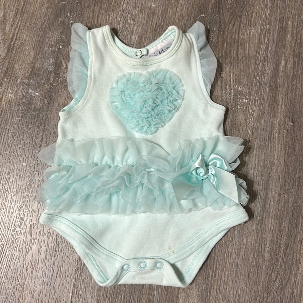 Kyle and Deena size 0-3 month onesie with ruffles